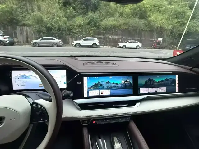 GEELY MONJARO 2023