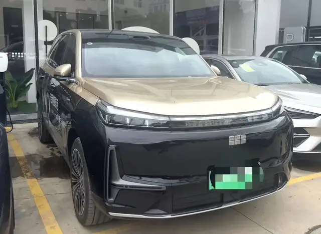 GEELY GALAXY M9 2025