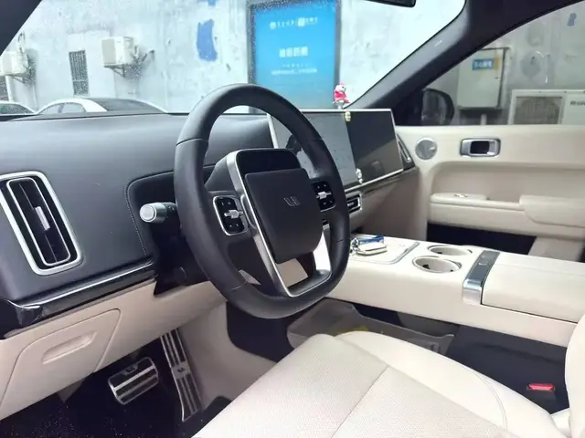 LI AUTO L9 PRO 2025