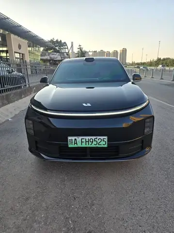 LI AUTO L6 MAX 2024