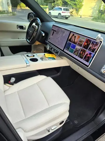 LI AUTO L6 MAX 2024