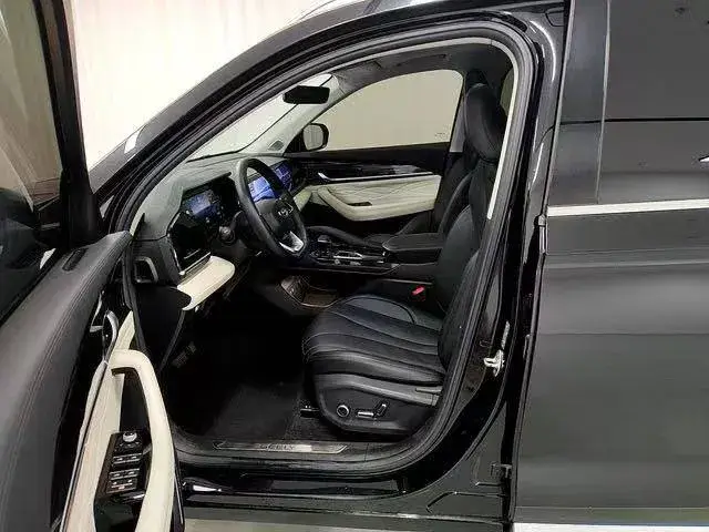 GEELY MONJARO 2023