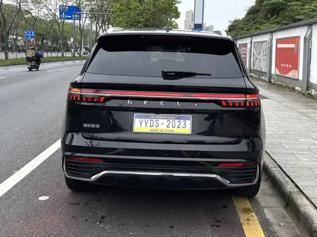 GEELY MONJARO 2022