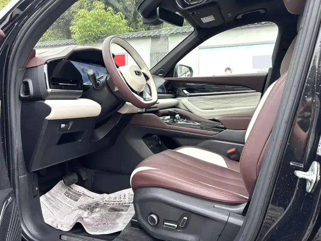 GEELY MONJARO 2022