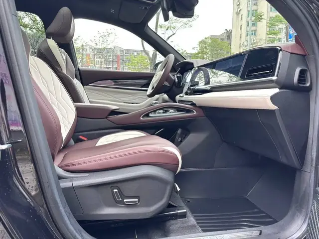 GEELY MONJARO 2022