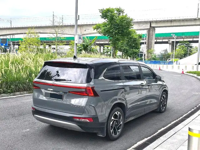 HYUNDAI CUSTO 2023