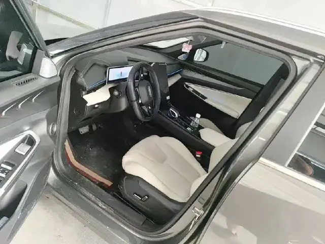 GEELY BOYUE COOL 2023