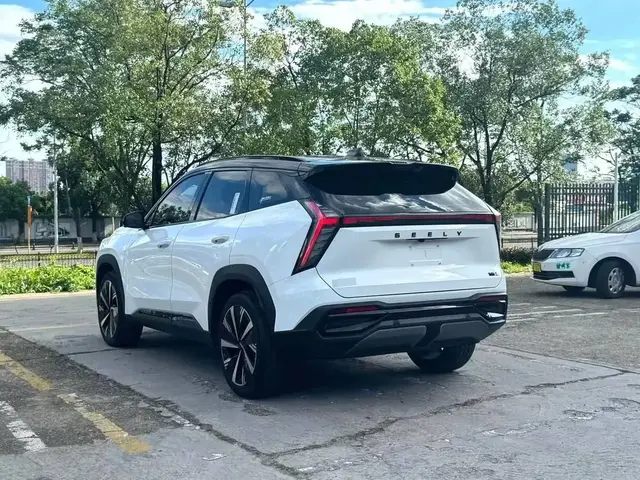 GEELY BOYUE L 2022