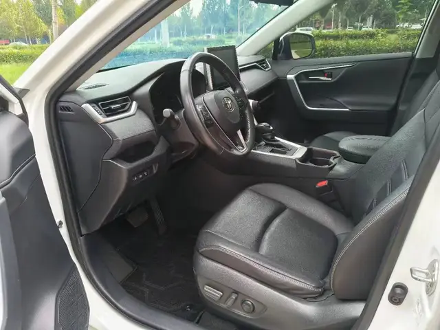 TOYOTA RAV4 2WD 2021