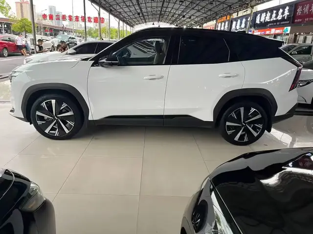 GEELY BOYUE L 2023