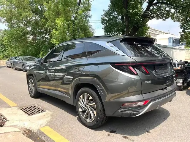 HYUNDAI TUCSON 2023