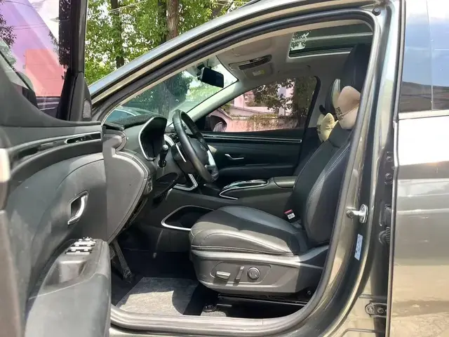 HYUNDAI TUCSON 2023