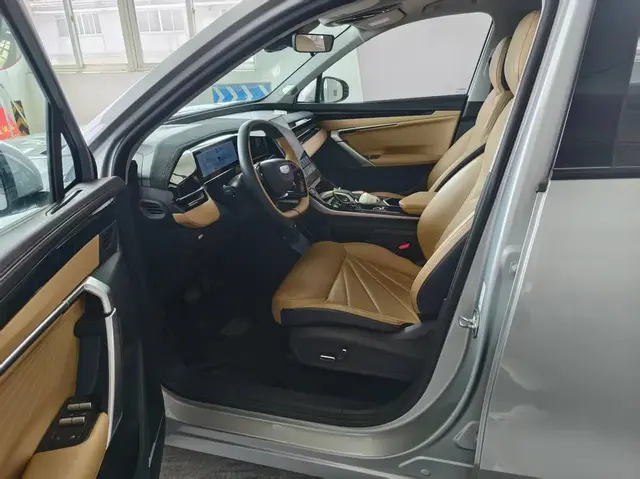 GEELY BOYUE L 2023