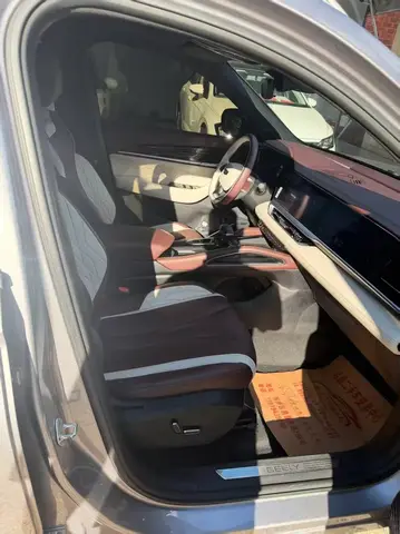 GEELY MONJARO 2022