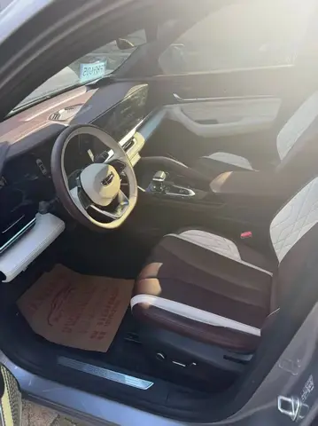 GEELY MONJARO 2022