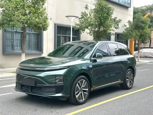 LI AUTO L6 PRO 2024