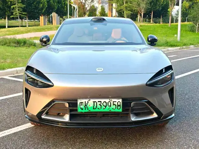 XIAOMI YU7 2025