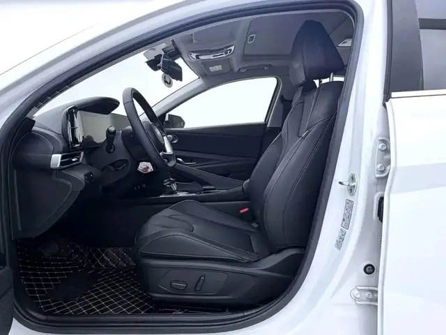 HYUNDAI ELANTRA 2022