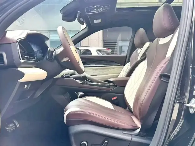 GEELY MONJARO 2022