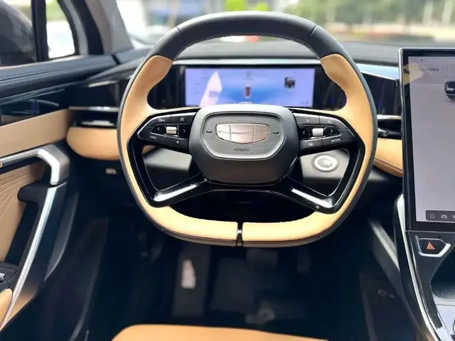 GEELY BOYUE L 2022