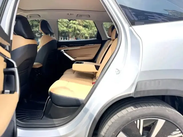 GEELY BOYUE L 2022