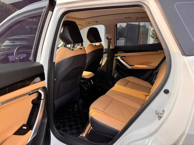 GEELY BOYUE L 2023