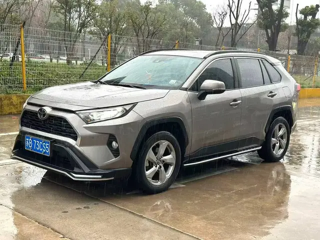 TOYOTA RAV4 2022