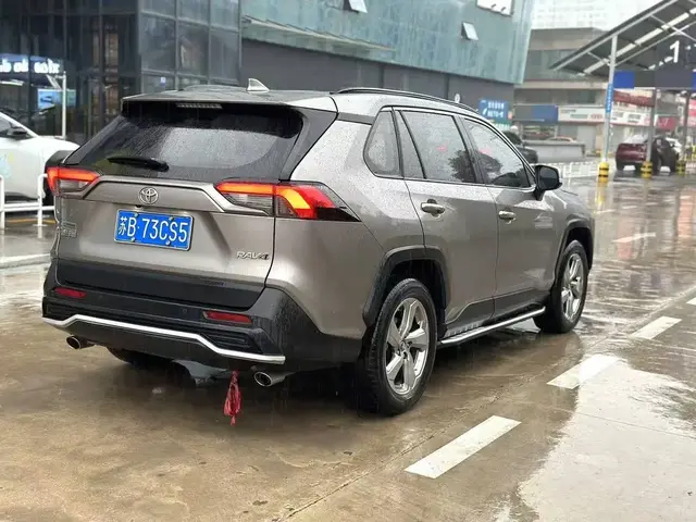 TOYOTA RAV4 2022