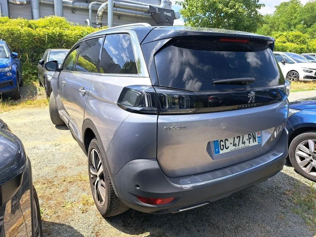 PEUGEOT 5008 GT 2021