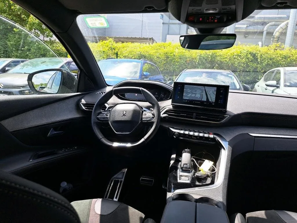 PEUGEOT 5008 GT 2021