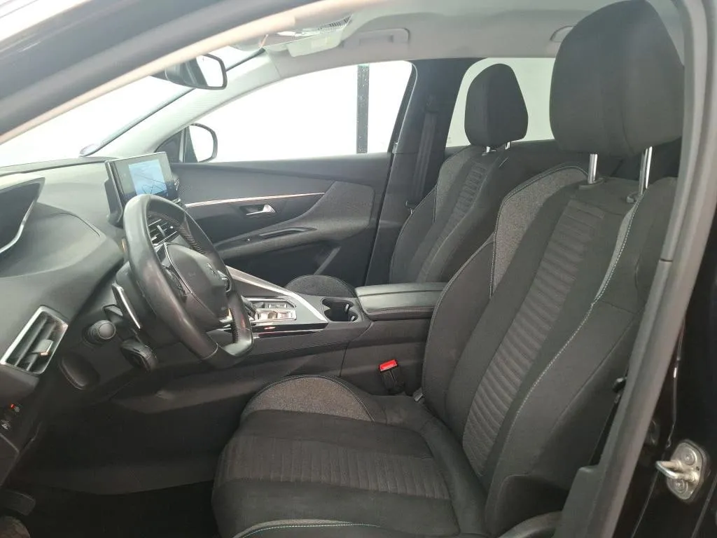 PEUGEOT 3008 2022
