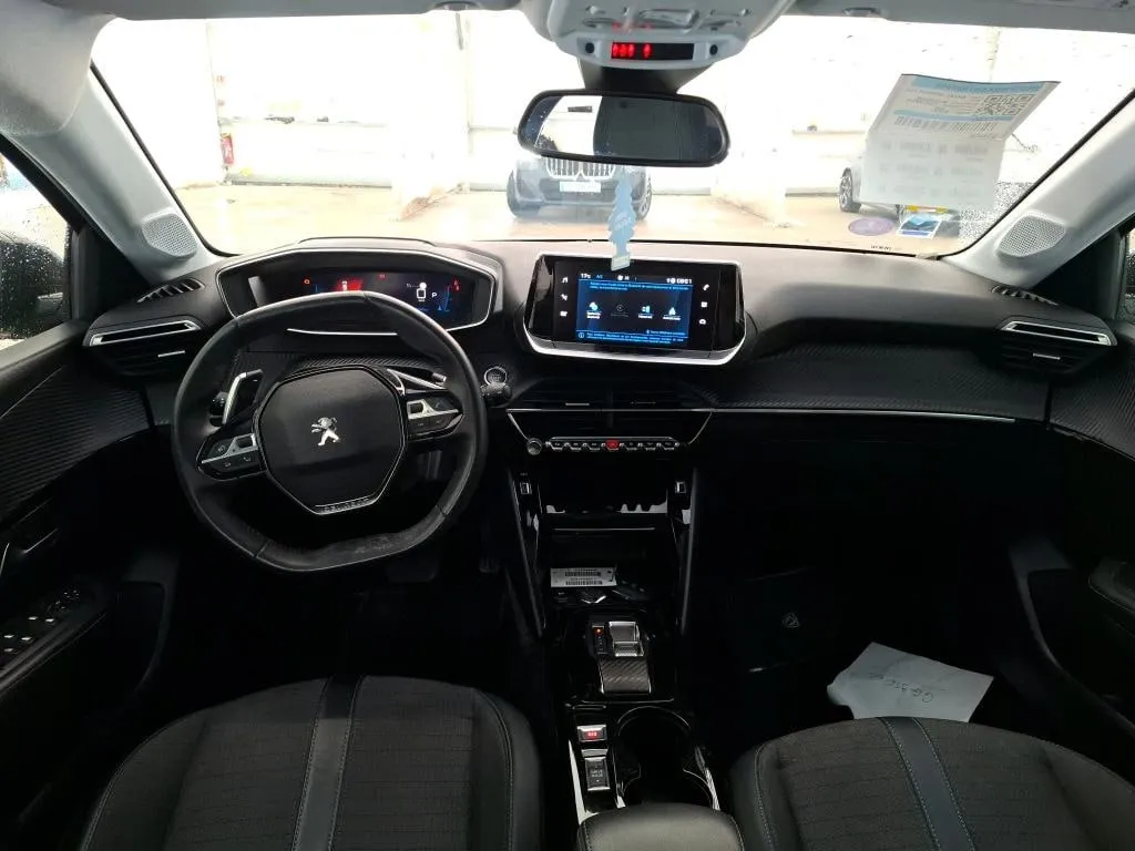 PEUGEOT 208 ALLURE 2022