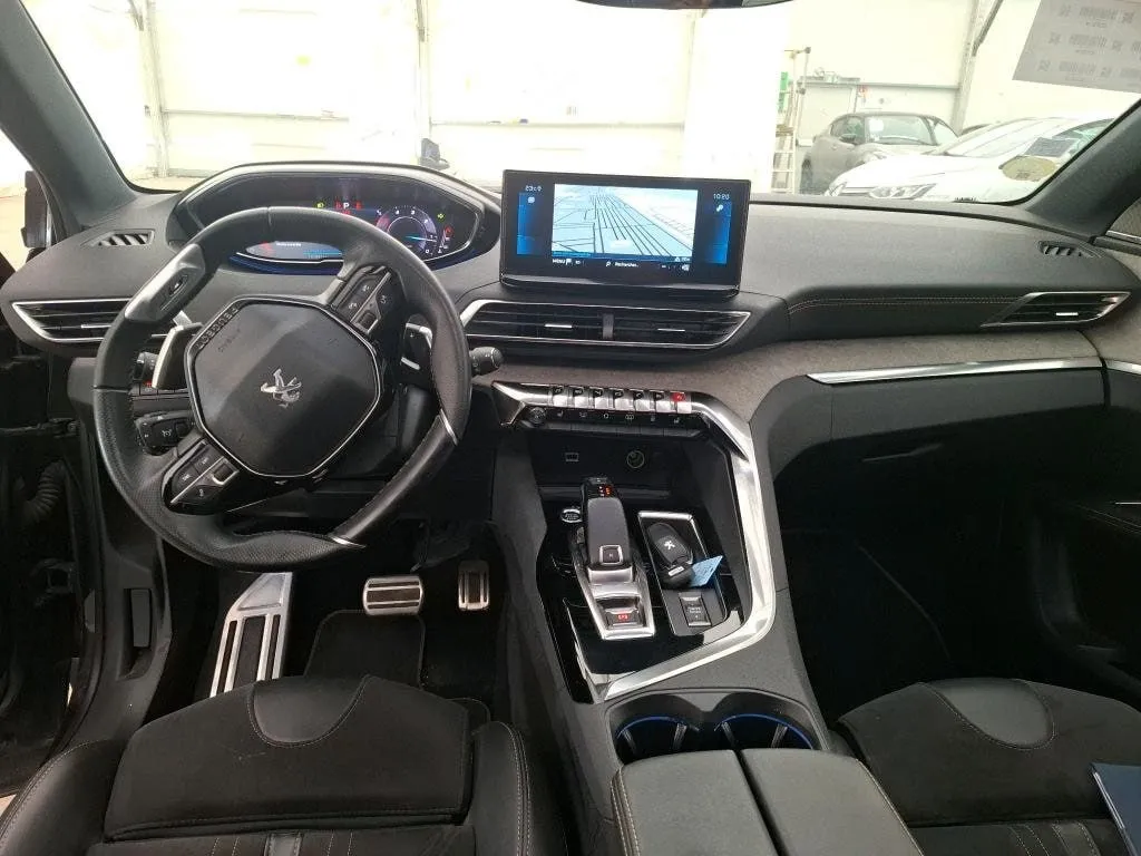 PEUGEOT 5008 GT BLACK PACK 2021