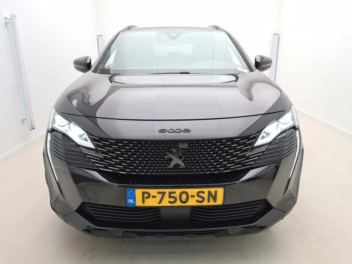 PEUGEOT 5008 GT BLACK PACK 2022