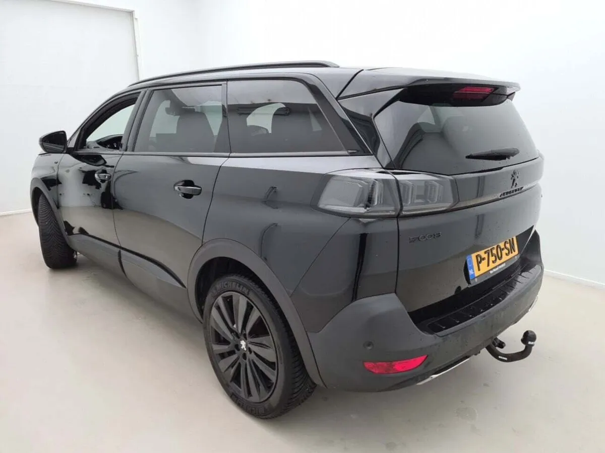 PEUGEOT 5008 GT BLACK PACK 2022