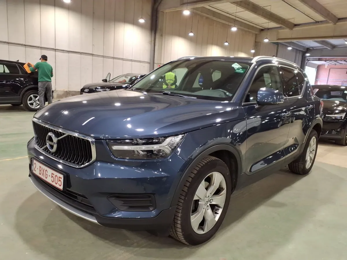 VOLVO XC40 2022