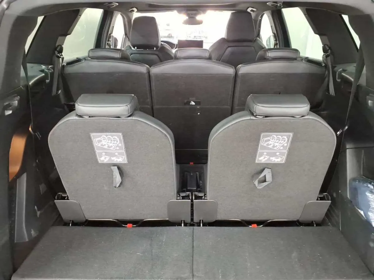 PEUGEOT 5008 GT BLACK PACK 2022