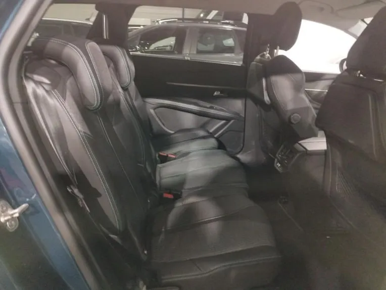 PEUGEOT 5008 2022