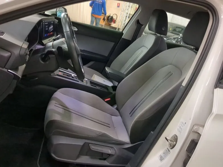 SEAT LEON SPROTSTOURER BUSINESS 2023