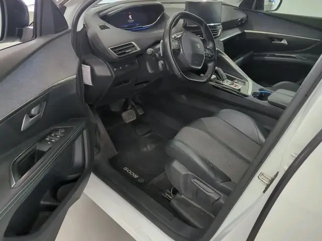 PEUGEOT 5008 ALLURE 2021