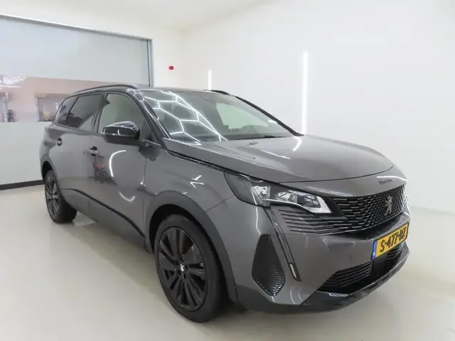 PEUGEOT 5008 GT BLACK PACK 2022