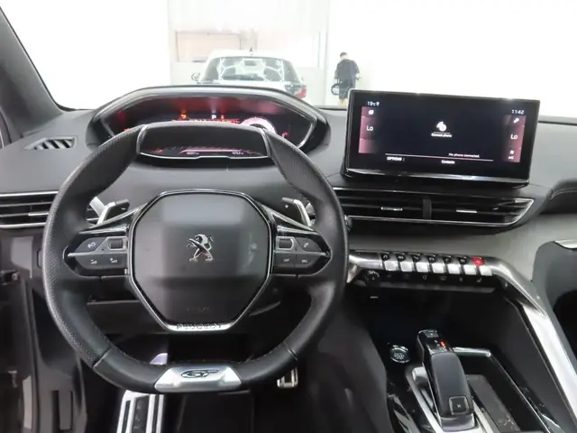 PEUGEOT 5008 GT BLACK PACK 2022