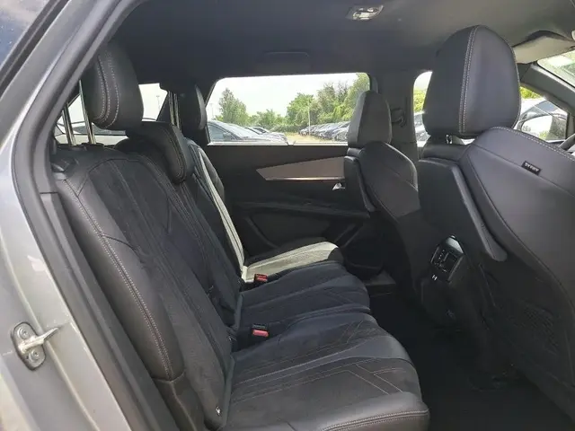 PEUGEOT 5008 GT 2021