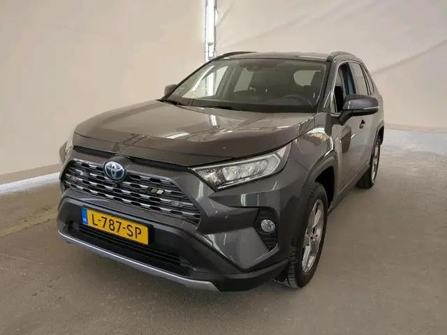 TOYOTA RAV4 BUSINESS 2021
