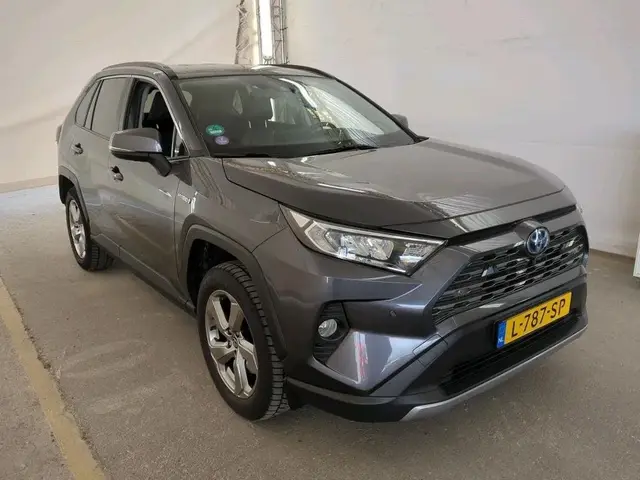TOYOTA RAV4 BUSINESS 2021