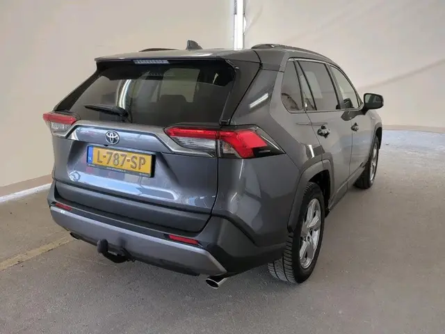TOYOTA RAV4 BUSINESS 2021