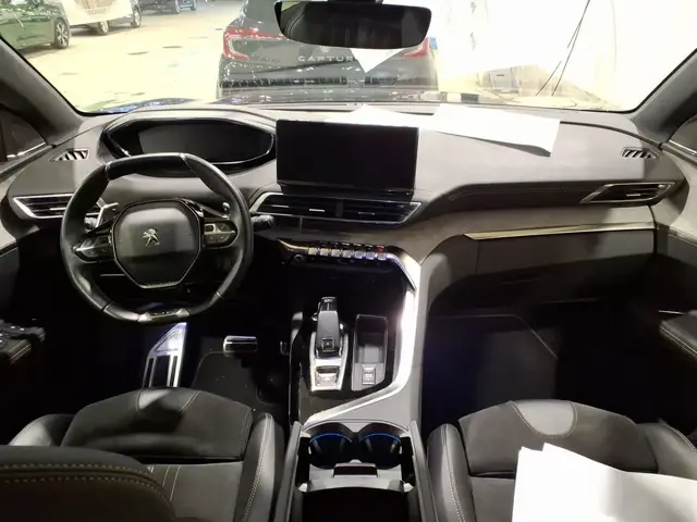PEUGEOT 3008 GT BLACK PACK 2021