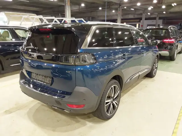 PEUGEOT 5008 GT 2021