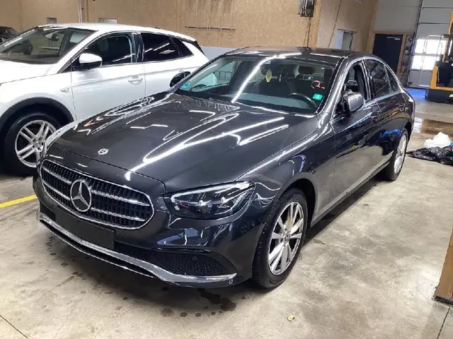 MERCEDES-BENZ E-CLASS E 200D AVANTGARDE 2021