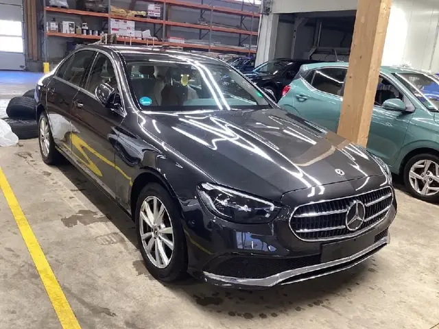 MERCEDES-BENZ E-CLASS E 200D AVANTGARDE 2021